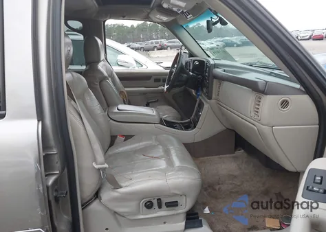 2002 Cadillac Escalade Standard z USA, uszkodzony, nr VIN 1GYEC63T52R120973